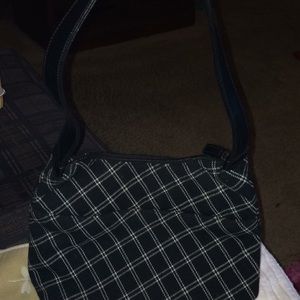 Medium Croft and Burrow hand bag. Bl/wht